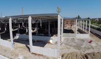 Nová hala F – už sme pod strechou
