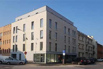 Plastická chirurgia, jazyková škola a právnická kancelária. Plastická chirurgia, jazyková škola a právnická kancelária.